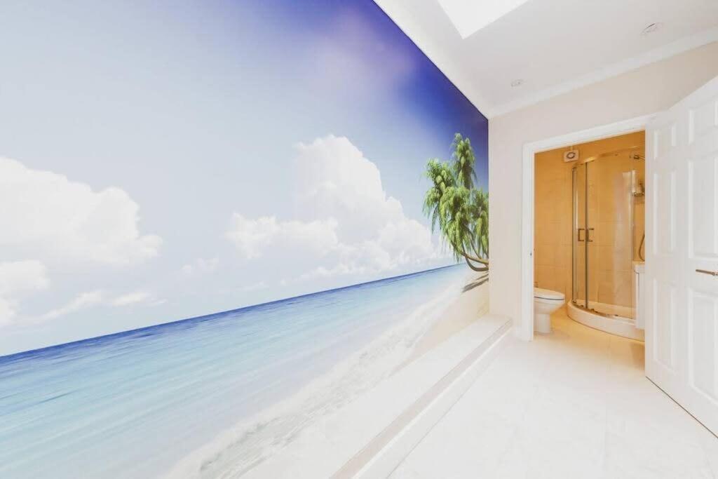 Your Chic 3Br Home Comfort And Style In ロンドン エクステリア 写真